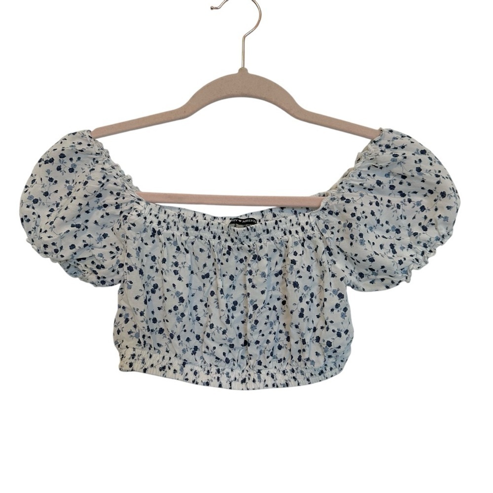 Brandy Melville Green Floral Cropped Top Off The Shoulder One Size Fits Xs-S.